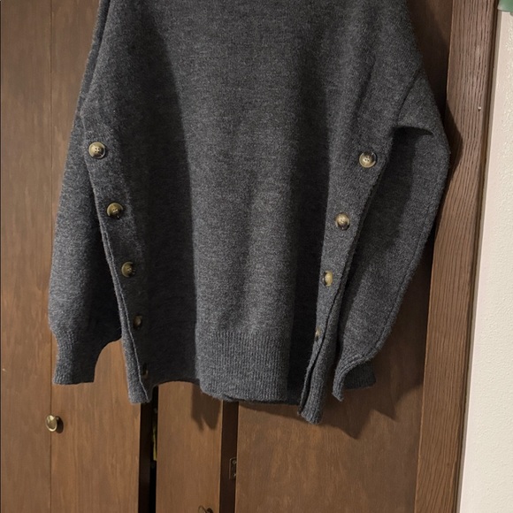 Doe & Rae Charcoal Knit Sweater - Picture 5 of 6